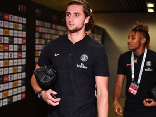 Barcelona Pimpin Perburuan Target Milan dan Juventus