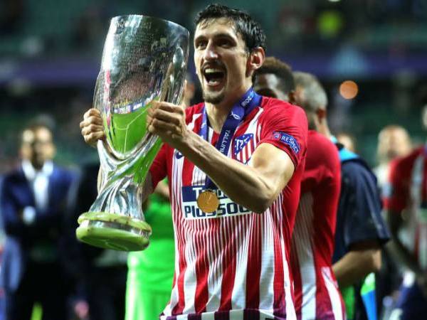 Savic Kembali Ke Atletico Dalam Kondisi Cedera