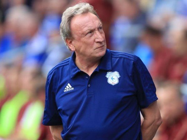 Warnock Kritik Chelsea Pinjamkan Abraham ke Klub Championship