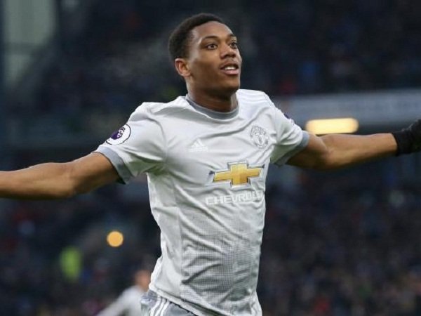 United Segera Putuskan Masa Depan Target Juventus dan Duo Milan