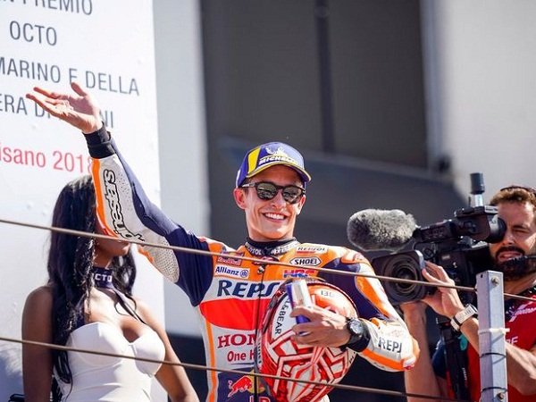 Dijadikan Nama Tikungan di Sirkuit Aragon, Marquez Kalahkan Rossi?