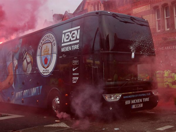 Man City Tolak Tawaran Liverpool Ganti Kerusakan Bus Mereka