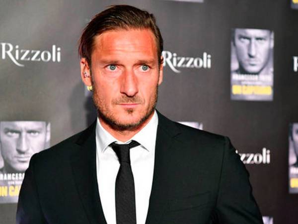Totti Tak Bermaksud Paksa Eksekutif Roma Mundur