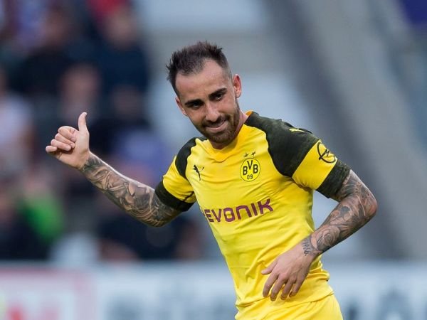 Paco Alcacer Berpeluang Bertahan Di Dortmund