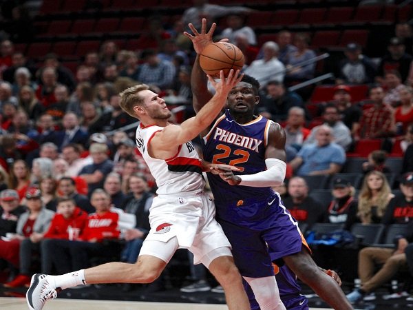 Jake Layman Bawa Blazers Pecundangi Suns