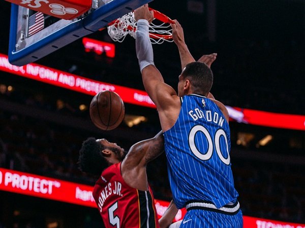 Orlando Magic Pencundangi Miami Heat di Laga Pembuka