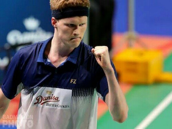Anders Antonsen Melesat ke Semifinal Denmark Open 2018