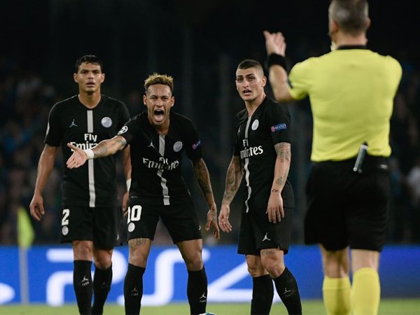 Merasa Diremehkan, Neymar Kritik Kepemimpinan Wasit Asal Belanda