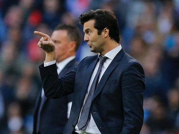 Solari Tidak Pikirkan Masa Depannya di Real Madrid, Hanya Fokus untuk Pertandingan Berikutnya