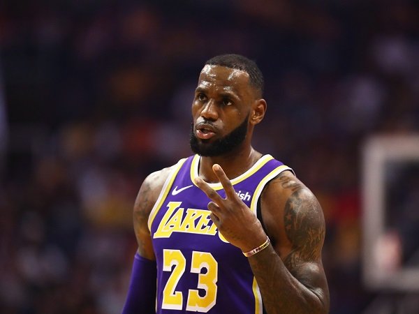 Benarkah LeBron James Dalang Perekrutan Tyson Chandler oleh Lakers?