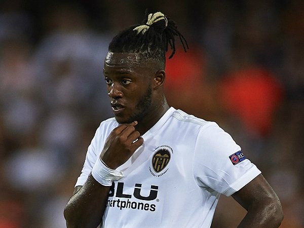 Batshuayi Bantah Segera Tinggalkan Valencia