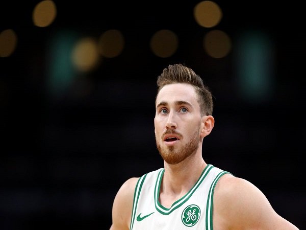 Gordon Hayward Akui Belum Temukan Ritme Bermain