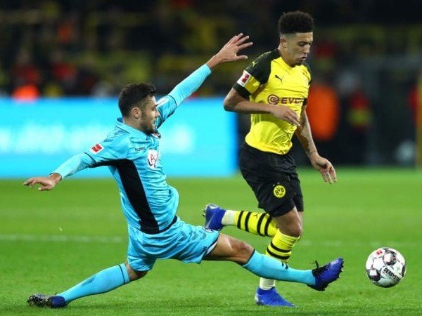 [Video] Gila! Skill Dewa Jadon Sancho Permalukan Tiga Pemain Freiburg