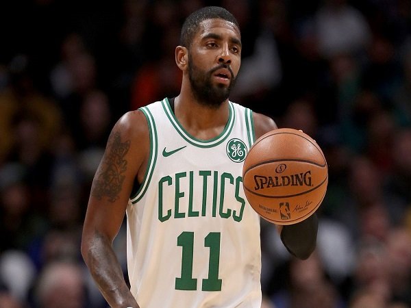 Kyrie Irving Tak Khawatirkan Cedera Bahunya