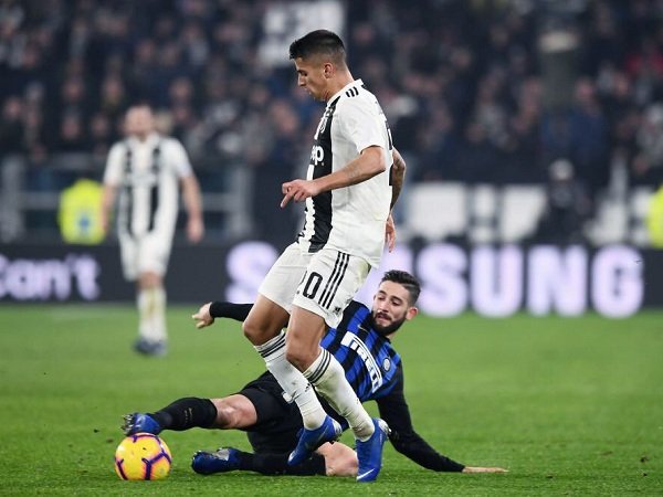 Ini Alasan Allegri Tukar Posisi Cancelo dengan De Sciglio di Laga Derby d'Italia