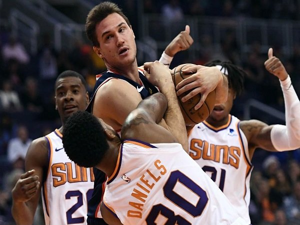 Los Angeles Clippers Curi Kemenangan di Kandang Phoenix Suns