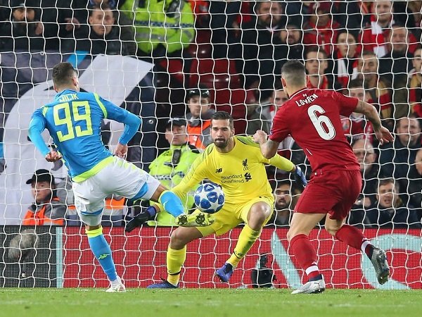 Arkadiusz Milik Serang Balik Para Kritikusnya di Laga Kontra Liverpool