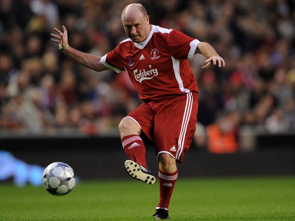 Steve McMahon Sebut Liverpool Unggul Jauh dari United