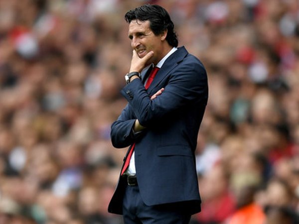 Emery Komentari Peluang Pochettino Tangani Man United