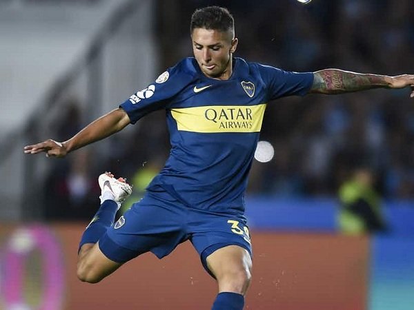 Barcelona dan Valencia Perebutkan Gelandang Belia Boca Juniors