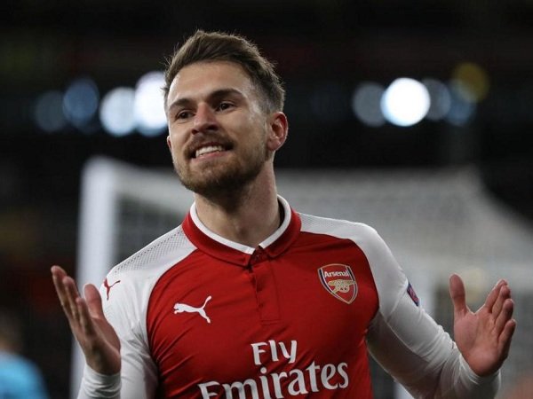 Pirlo Harapkan Ramsey Gabung Juventus