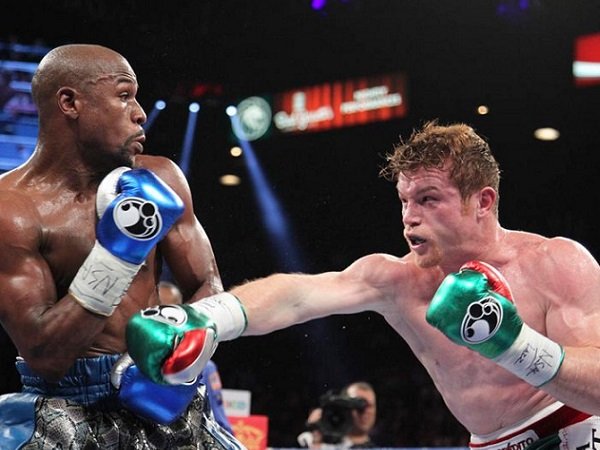De La Hoya Sangat Yakin Canelo Bisa Taklukkan Mayweather