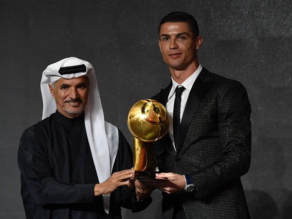 Cristiano Ronaldo Raih Penghargaan Pemain Terbaik Globe Soccer Awards