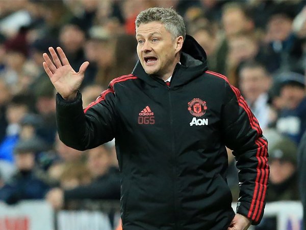 Pelatih Reading Klaim Pemain MU Bisa Menang Meski Tanpa Pelatih