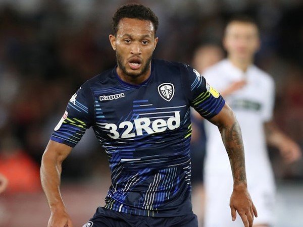 Lewis Akan Pulang Lebih Awal dari Pinjamannya di Leeds