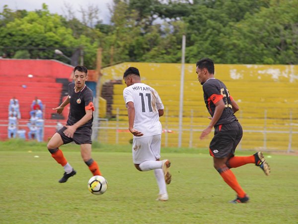 Debut Shukurali Pulatov Ditandai Dengan Kemenangan Besar Semen Padang FC