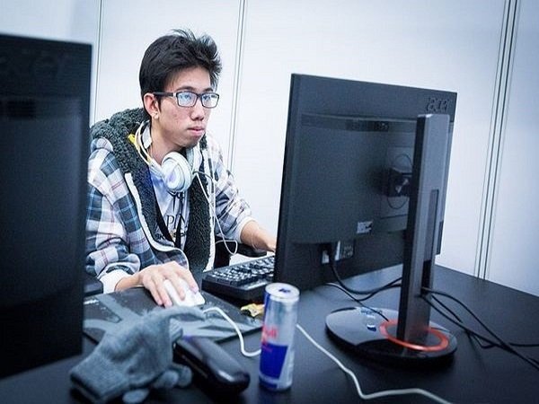 Kuku Kembali, TNC Predator Incar Satu Tempat di Babak Utama Stockholm Major