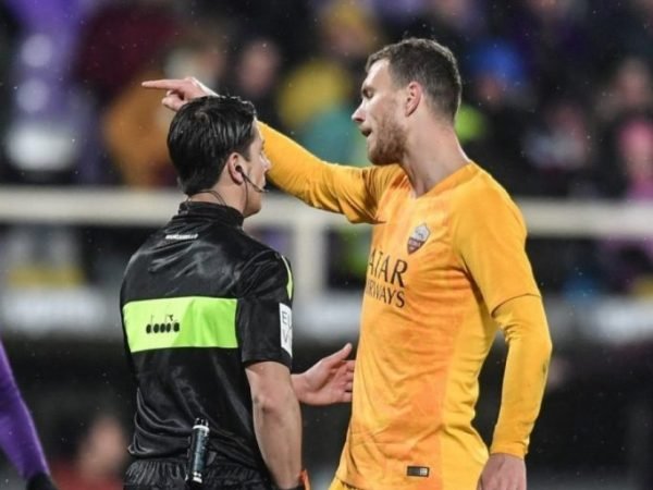 Edin Dzeko Dilarang Bertanding Dua Laga