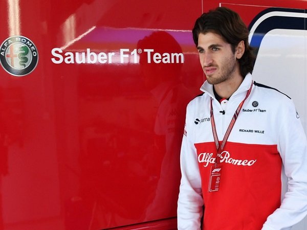 Giovinazzi Bakal Menyulitkan Raikkonen di Alfa Romeo Racing
