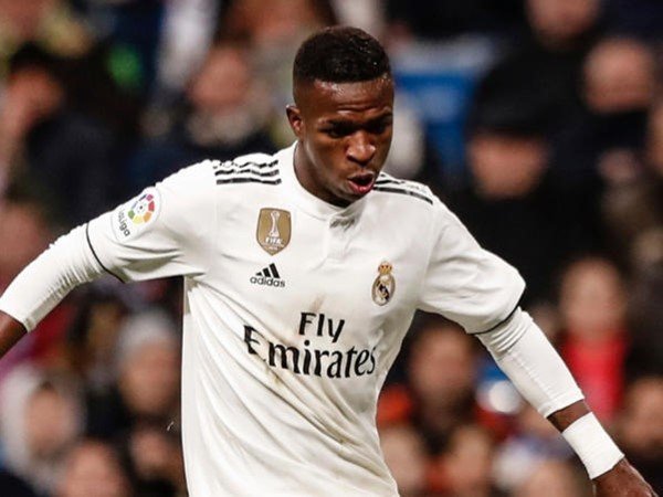 Vinicius Junior Ingatkan Courtois dengan Hazard