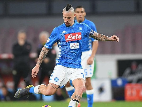 Jelang Transfer ke Tiongkok, Hamsik Tak Disertakan Dalam Skuat Napoli untuk Hadapi Fiorentina