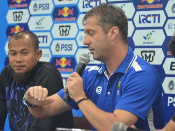 Pelatih Persib Optimistis Timnya Mampu Singkirkan Persiwa