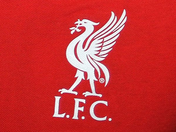 Menguntungkan, Liverpool Ingin Naikkan Nilai Kerjasama Jersey