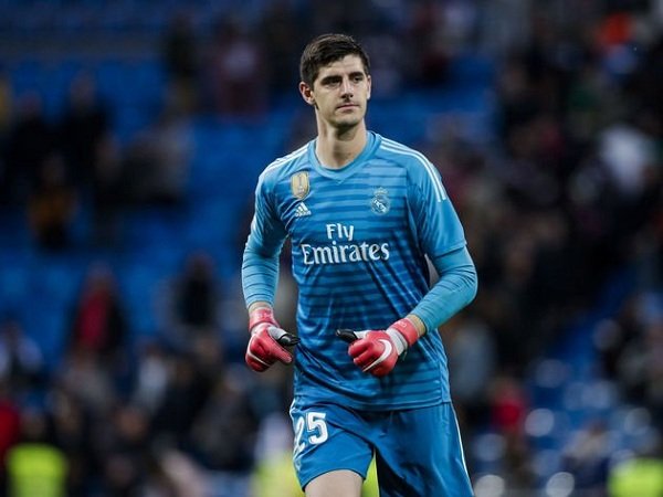 Courtois Dukung Keputusan Wasit Anulir Gol Ajax dengan VAR