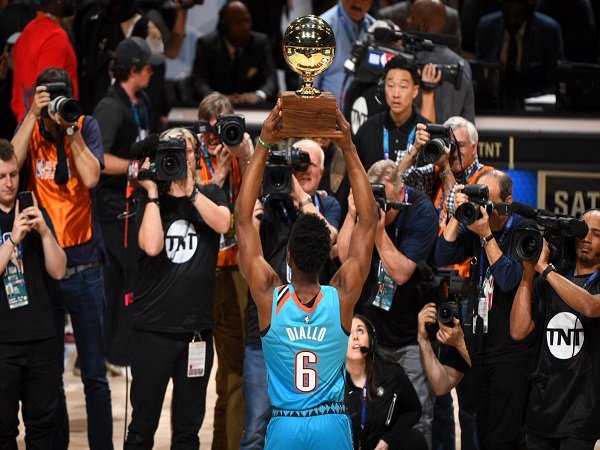 Hamidou Diallo Sabet Trofi Slam Dunk Contest 2019