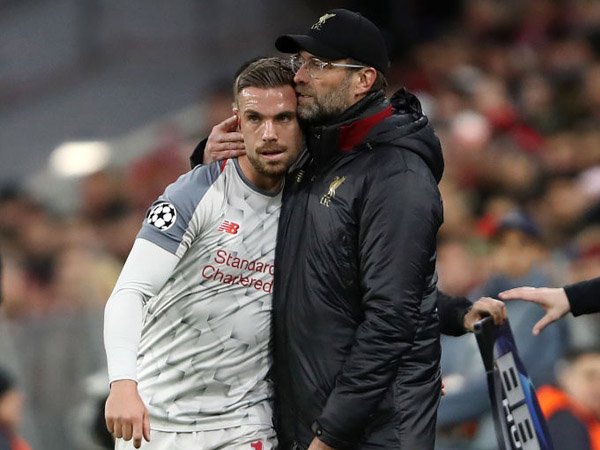 Cedera Pergelangan Kaki Buat Henderson Diganti Lebih Awal