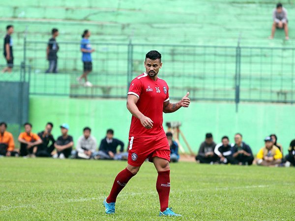 Penyerang Asing Arema FC Diminta Kurangi Konsumsi Protein