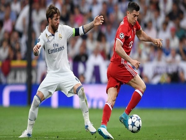 Lewandowski Sebut Bek Tertangguh yang Pernah Dihadapainya