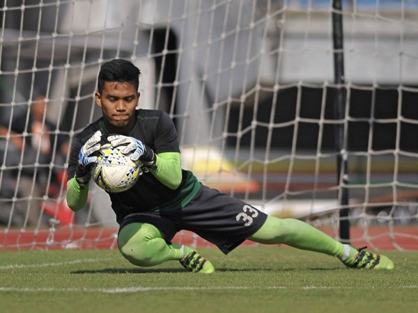 Kiper Persebaya Akan Dirotasi Pada Leg Kedua