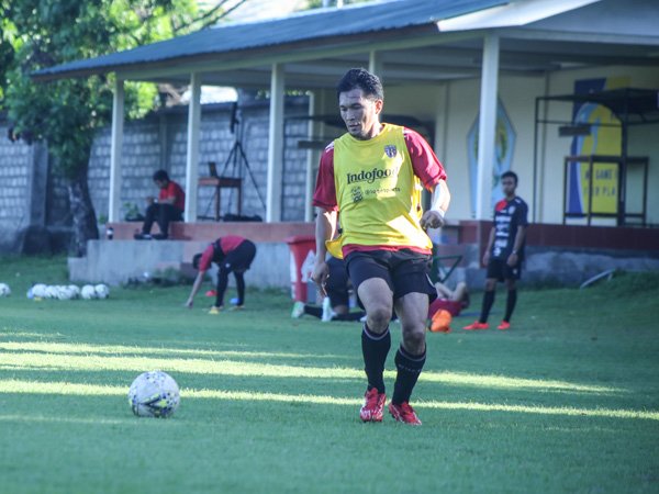 Michael Orah Siap Matikan Pergerakan Riko Simanjuntak