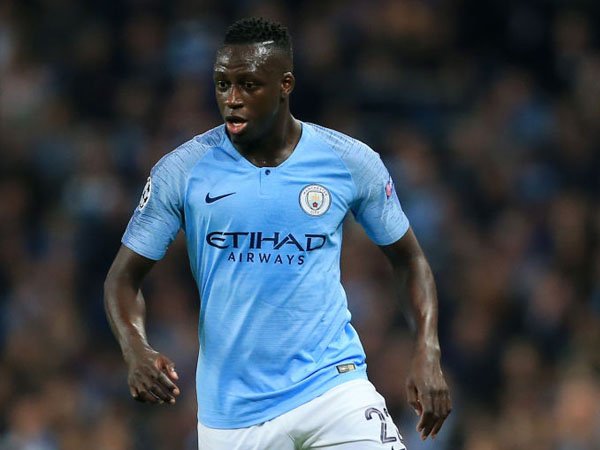 Tidak Butuh Bek Kiri Baru, City Percaya Pada Benjamin Mendy