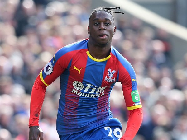 Aaron Wan-Bissaka Respons Kabar Ketertarikan MU