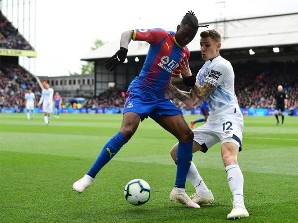 Diminati MU, Wan-Bissaka Tegaskan Tetap Bertahan di Crystal Palace