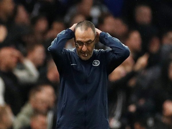 Sarri Tak Yakin dengan Masa Depannya di Chelsea