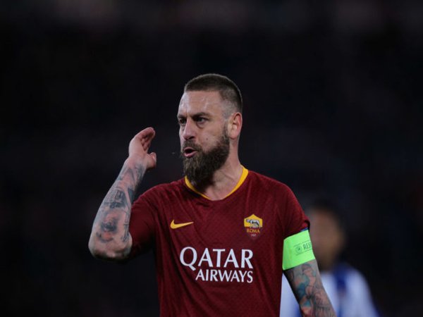 De Rossi Kecewa Dilepas Roma