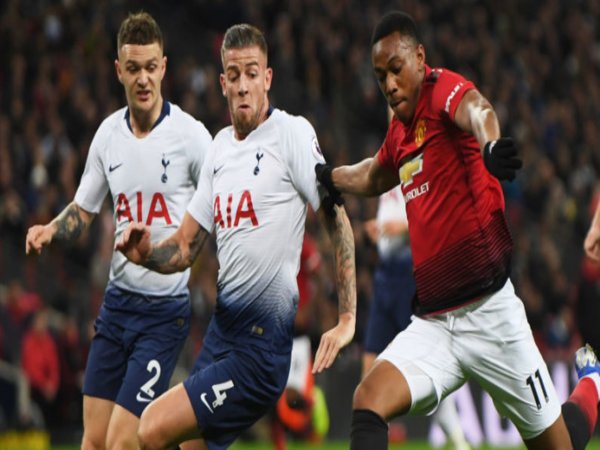 Juventus Buka Peluang Rekrut Dua Bek Tottenham